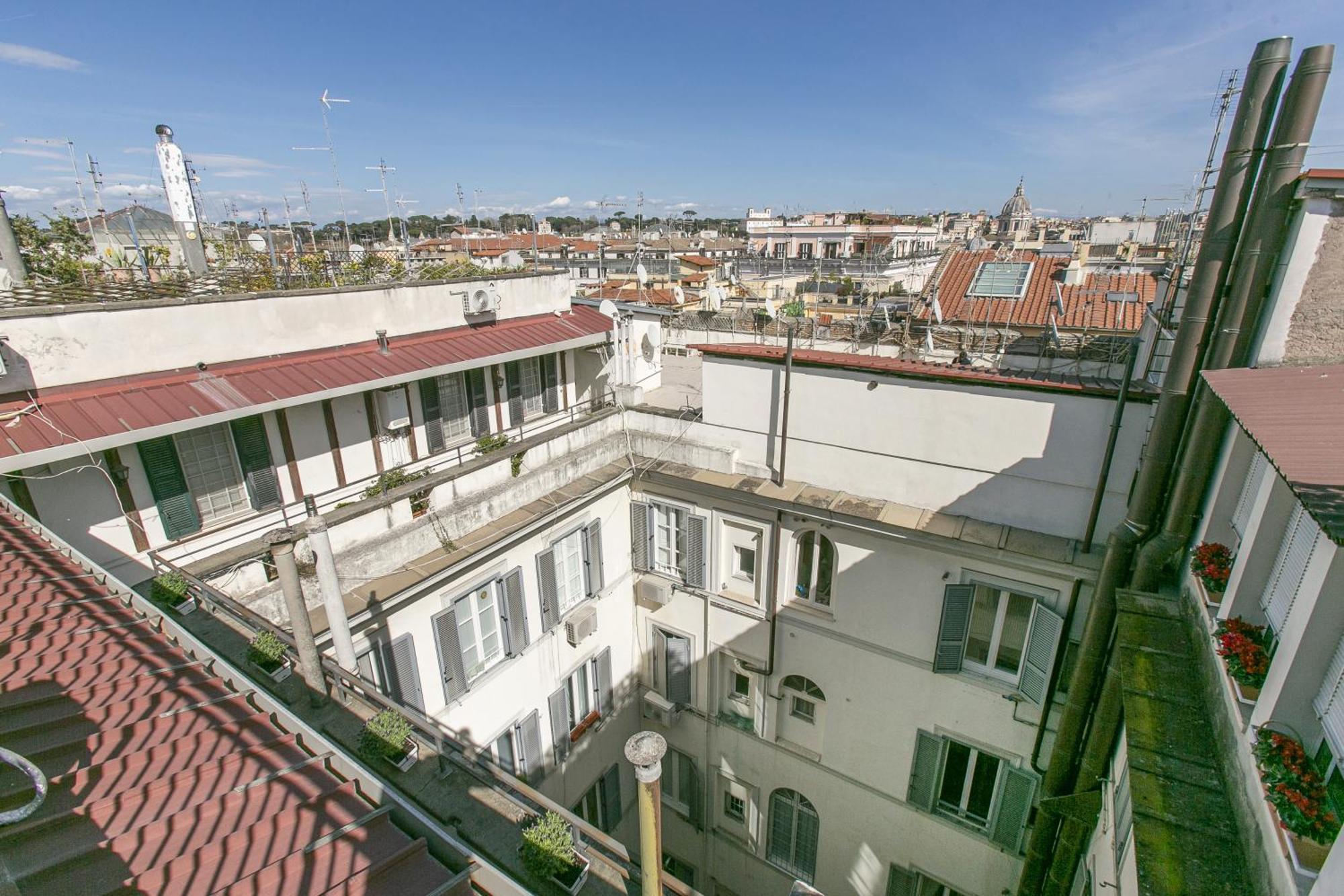 Attico Nel Cuore Di Roma Con Box Privato Per Auto Εξωτερικό φωτογραφία